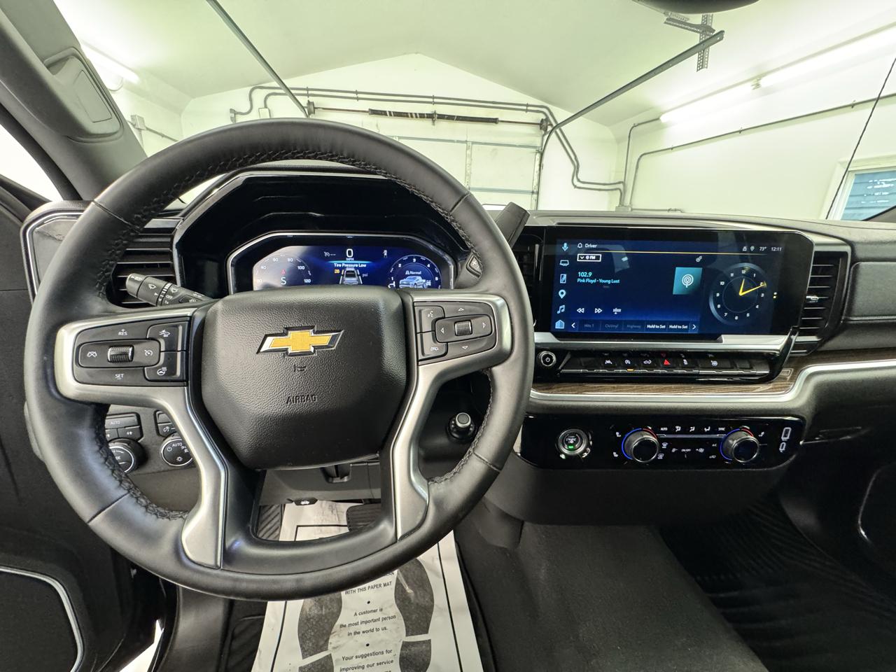 Chevrolet Silverado 1500 4WD Crew Cab 147" LT w/2FL 2024