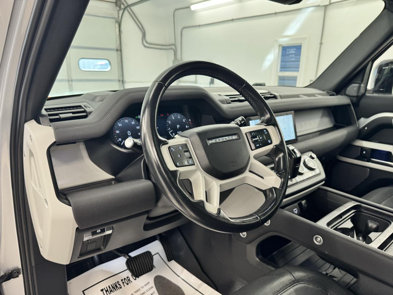 Land Rover Defender 110 X-Dynamic SE AWD 2023