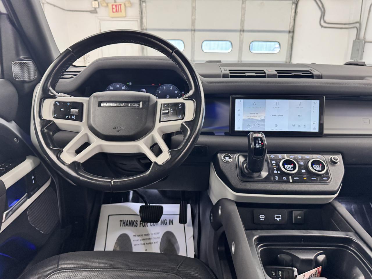 Land Rover Defender 110 X-Dynamic SE AWD 2023