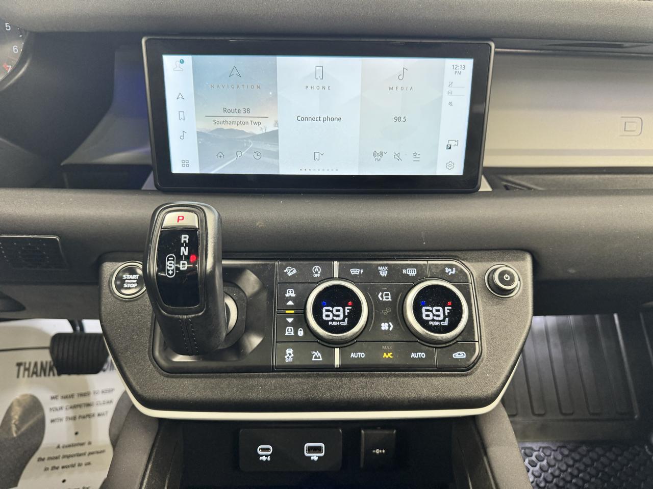 Land Rover Defender 110 X-Dynamic SE AWD 2023