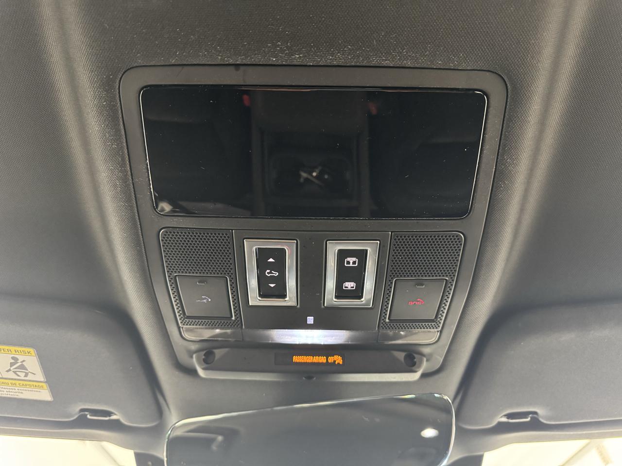 Land Rover Defender 110 X-Dynamic SE AWD 2023