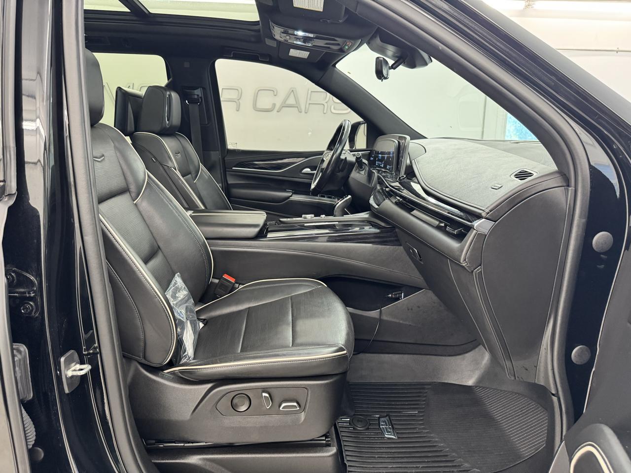 Cadillac Escalade 4WD 4dr Sport 2023