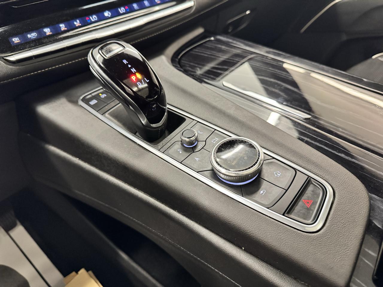 Cadillac Escalade 4WD 4dr Sport 2023