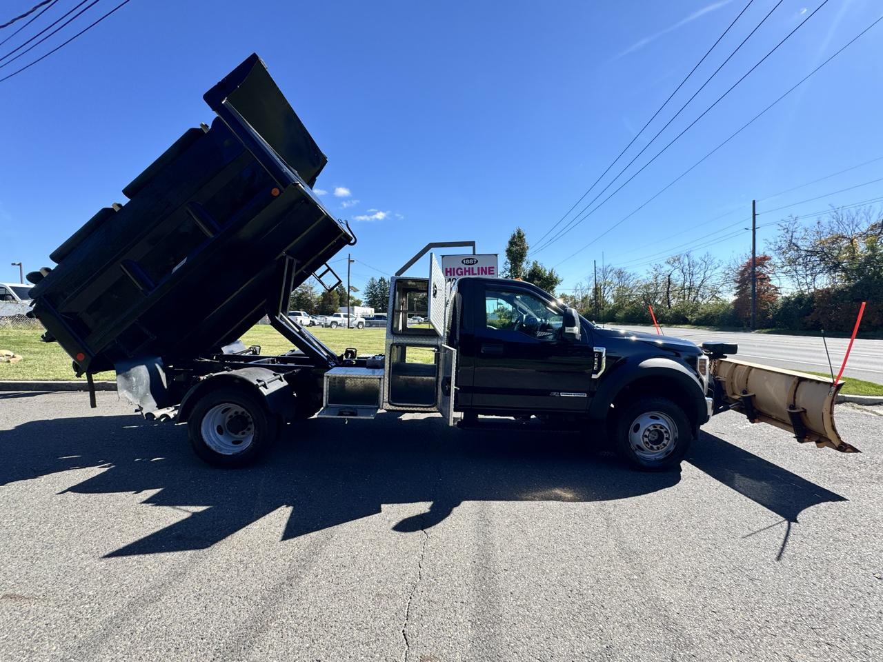 Ford Super Duty F-550 DRW XLT 4WD Reg Cab 145" WB 60" CA 2018