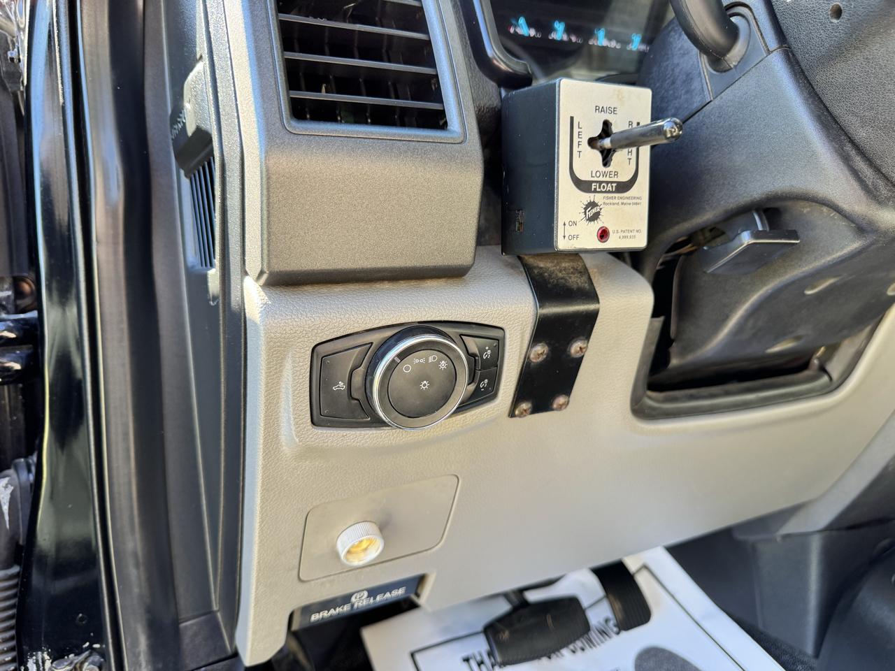 Ford Super Duty F-550 DRW XLT 4WD Reg Cab 145" WB 60" CA 2018