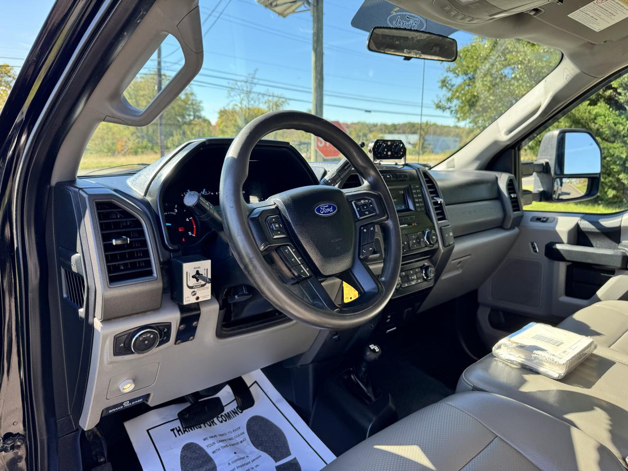Ford Super Duty F-550 DRW XLT 4WD Reg Cab 145" WB 60" CA 2018