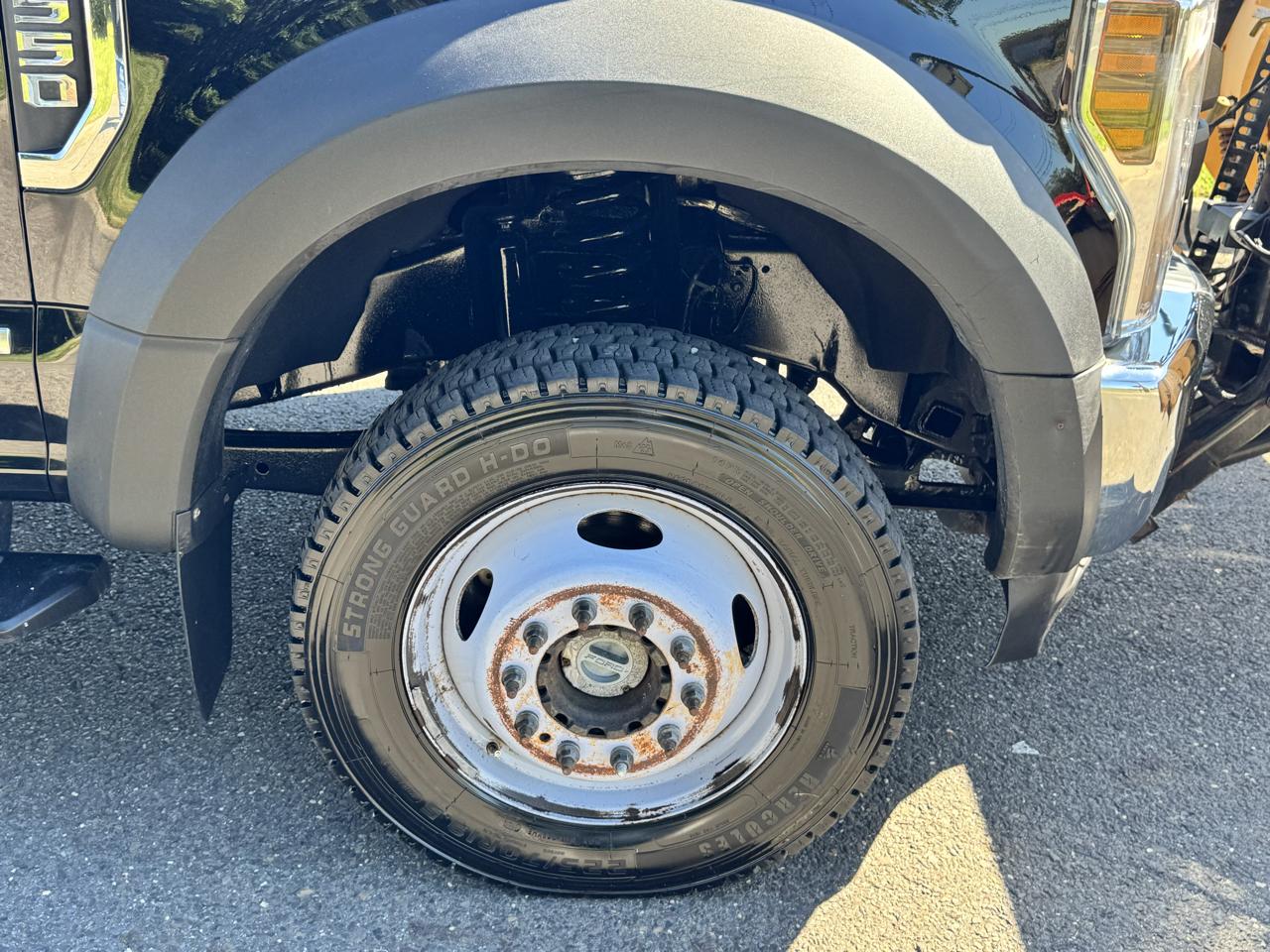 Ford Super Duty F-550 DRW XLT 4WD Reg Cab 145" WB 60" CA 2018