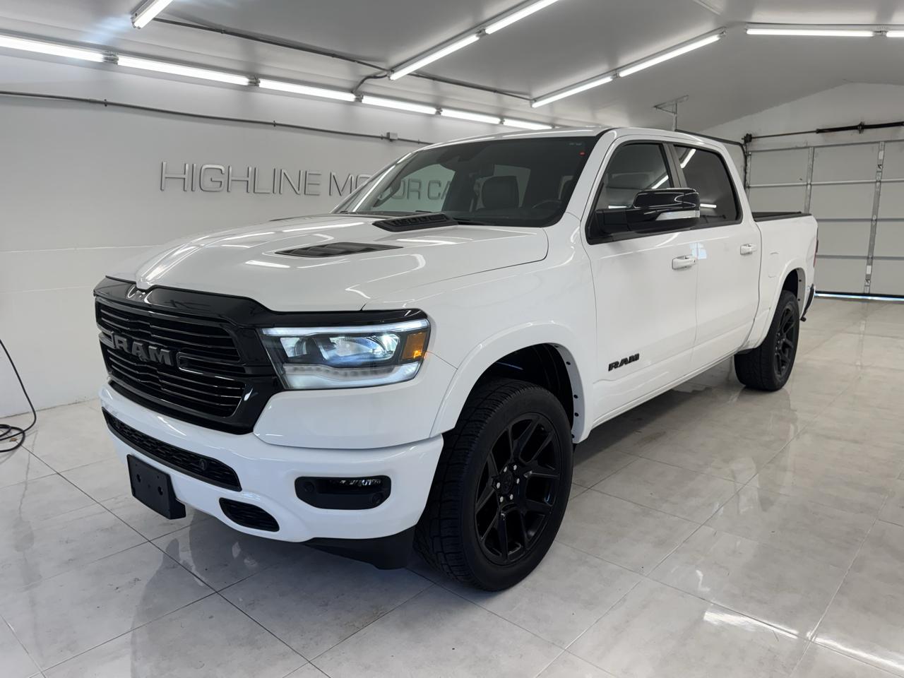 RAM 1500 Laramie 4x4 Crew Cab 5'7" Box 2021
