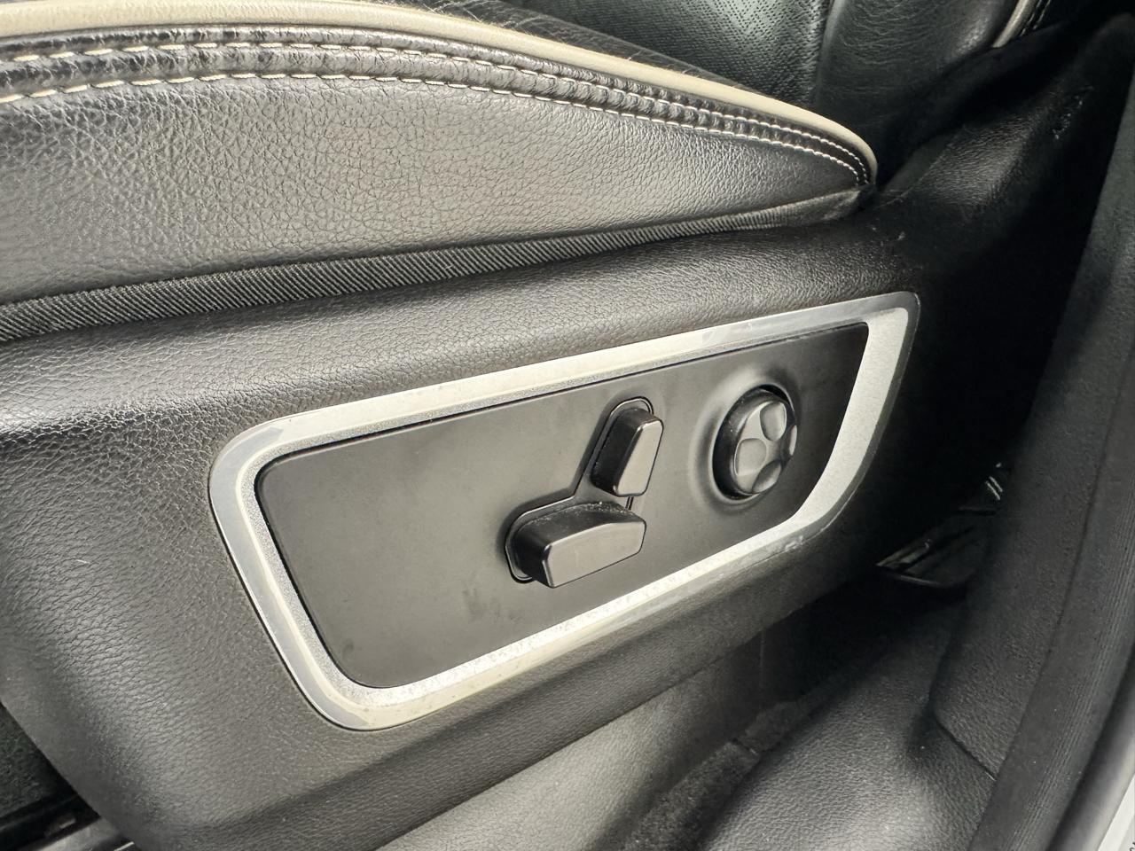 RAM 1500 Laramie 4x4 Crew Cab 5'7" Box 2021