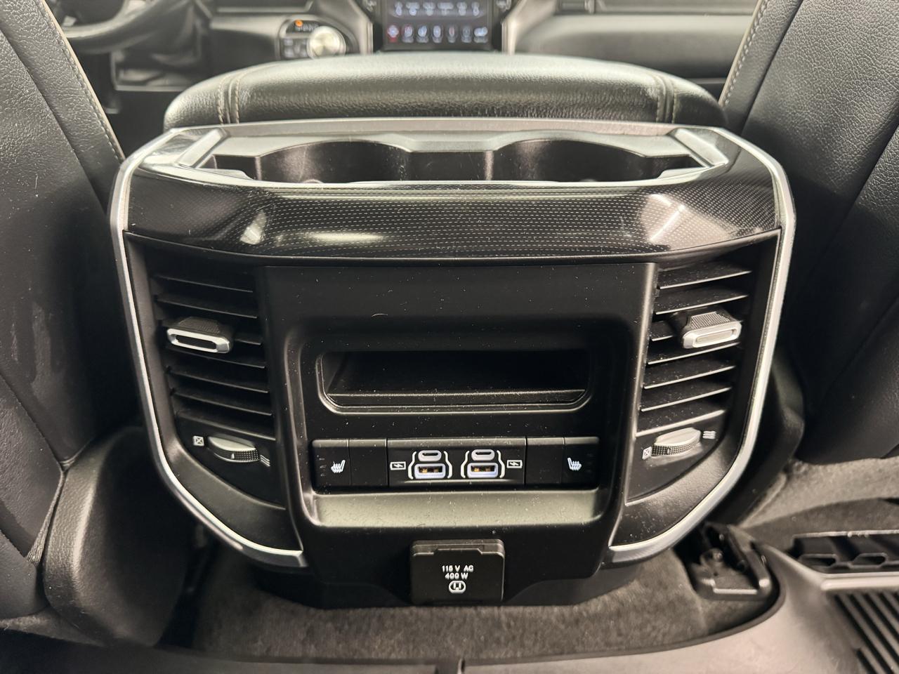 RAM 1500 Laramie 4x4 Crew Cab 5'7" Box 2021