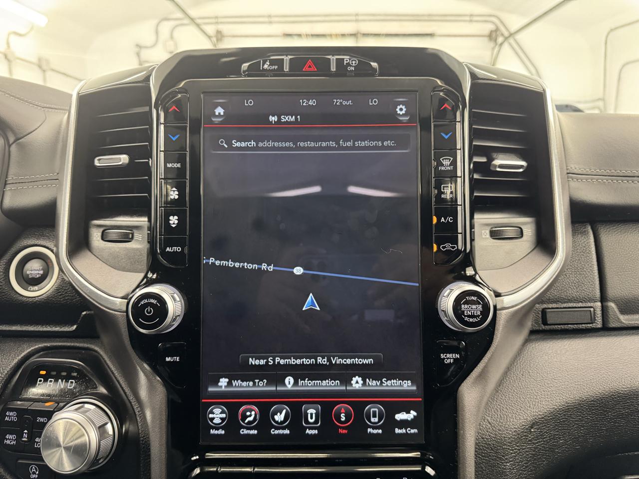 RAM 1500 Laramie 4x4 Crew Cab 5'7" Box 2021