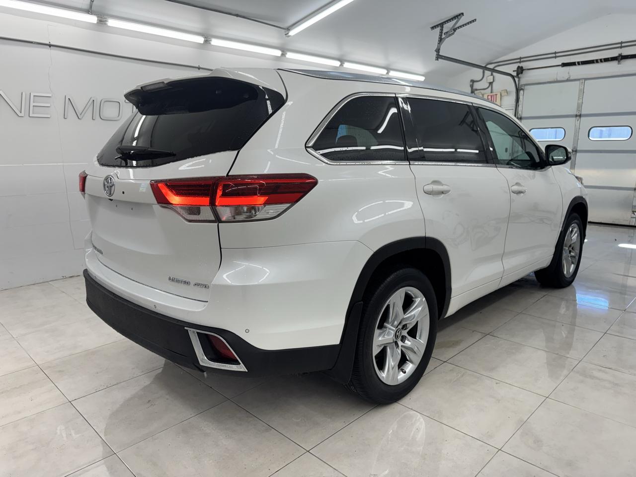 Toyota Highlander Limited V6 AWD (Natl) 2018