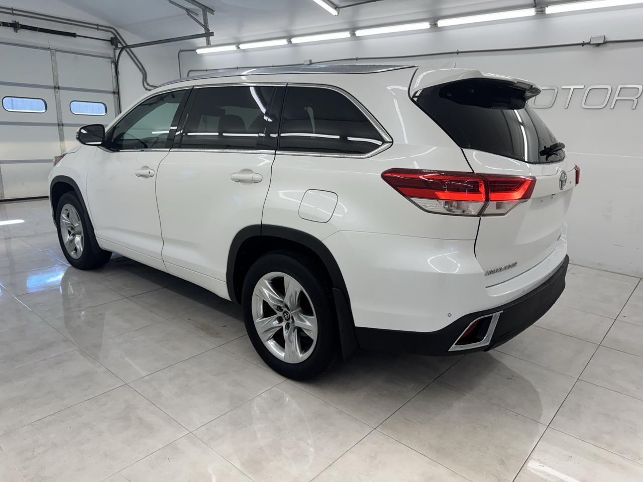 Toyota Highlander Limited V6 AWD (Natl) 2018