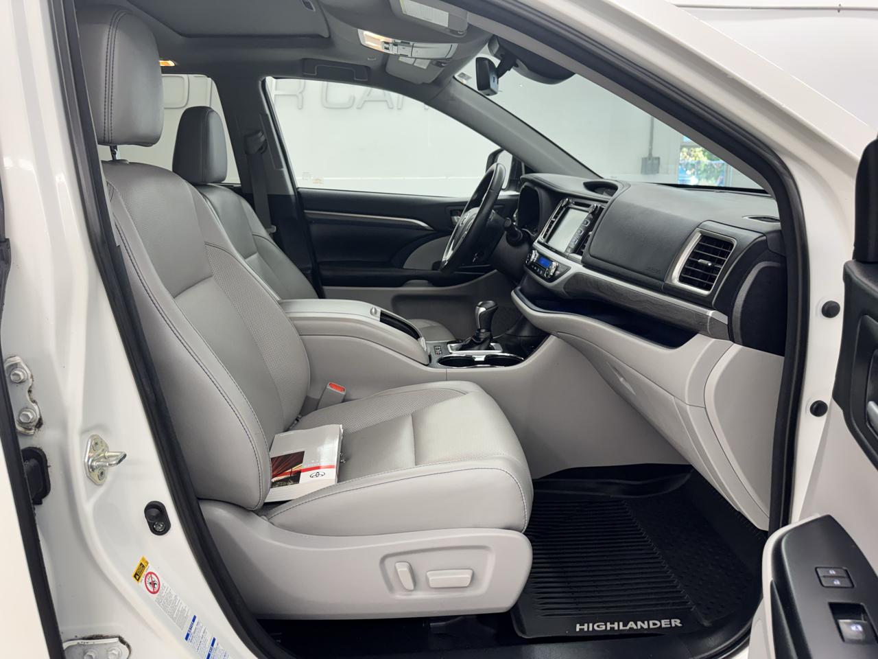 Toyota Highlander Limited V6 AWD (Natl) 2018