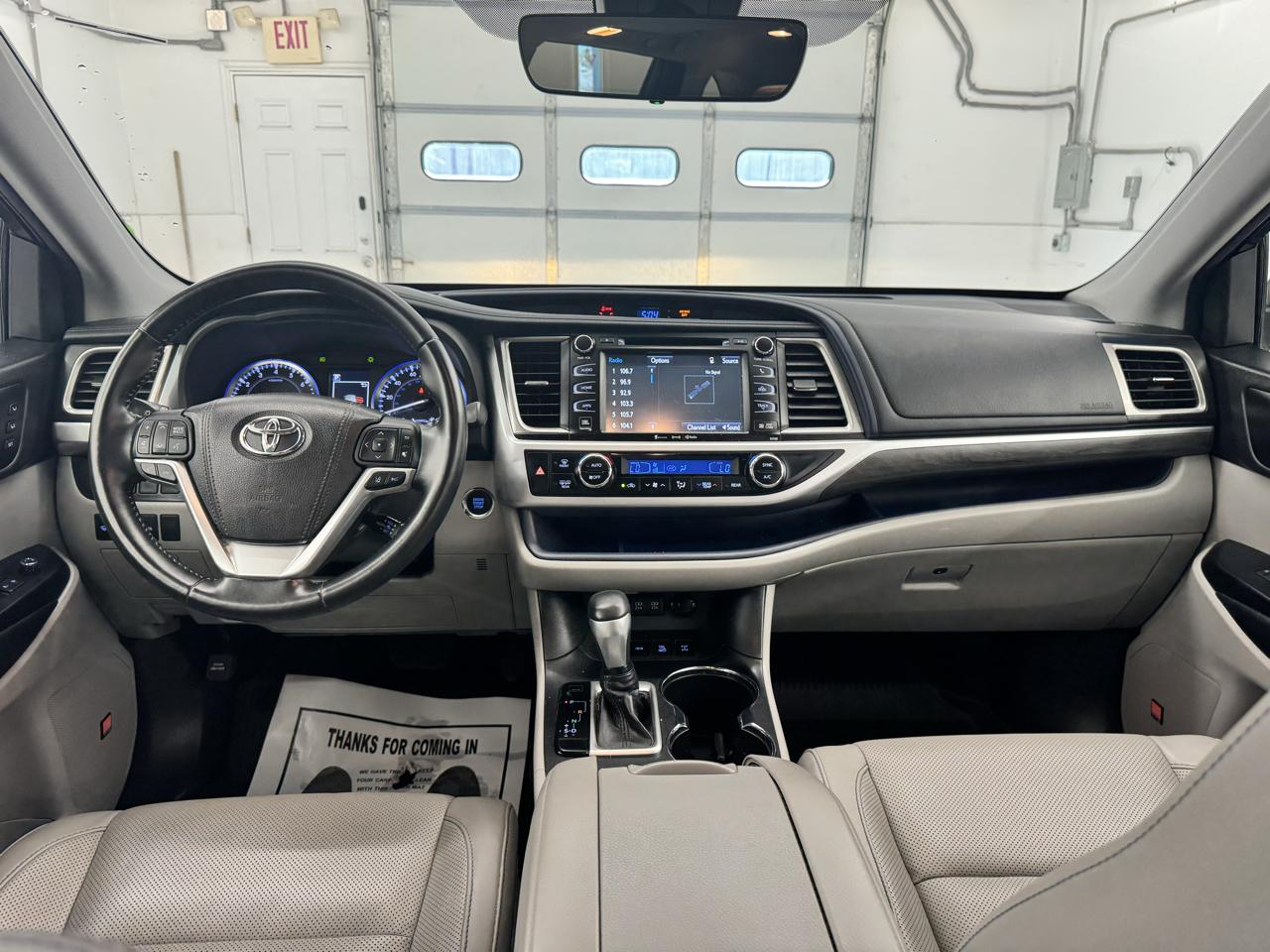 Toyota Highlander Limited V6 AWD (Natl) 2018