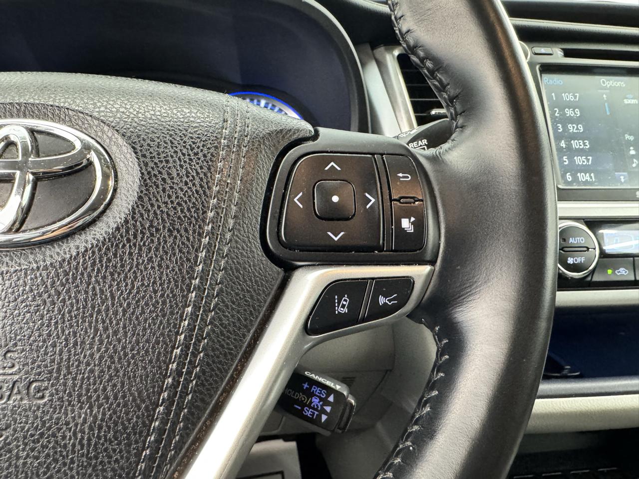 Toyota Highlander Limited V6 AWD (Natl) 2018