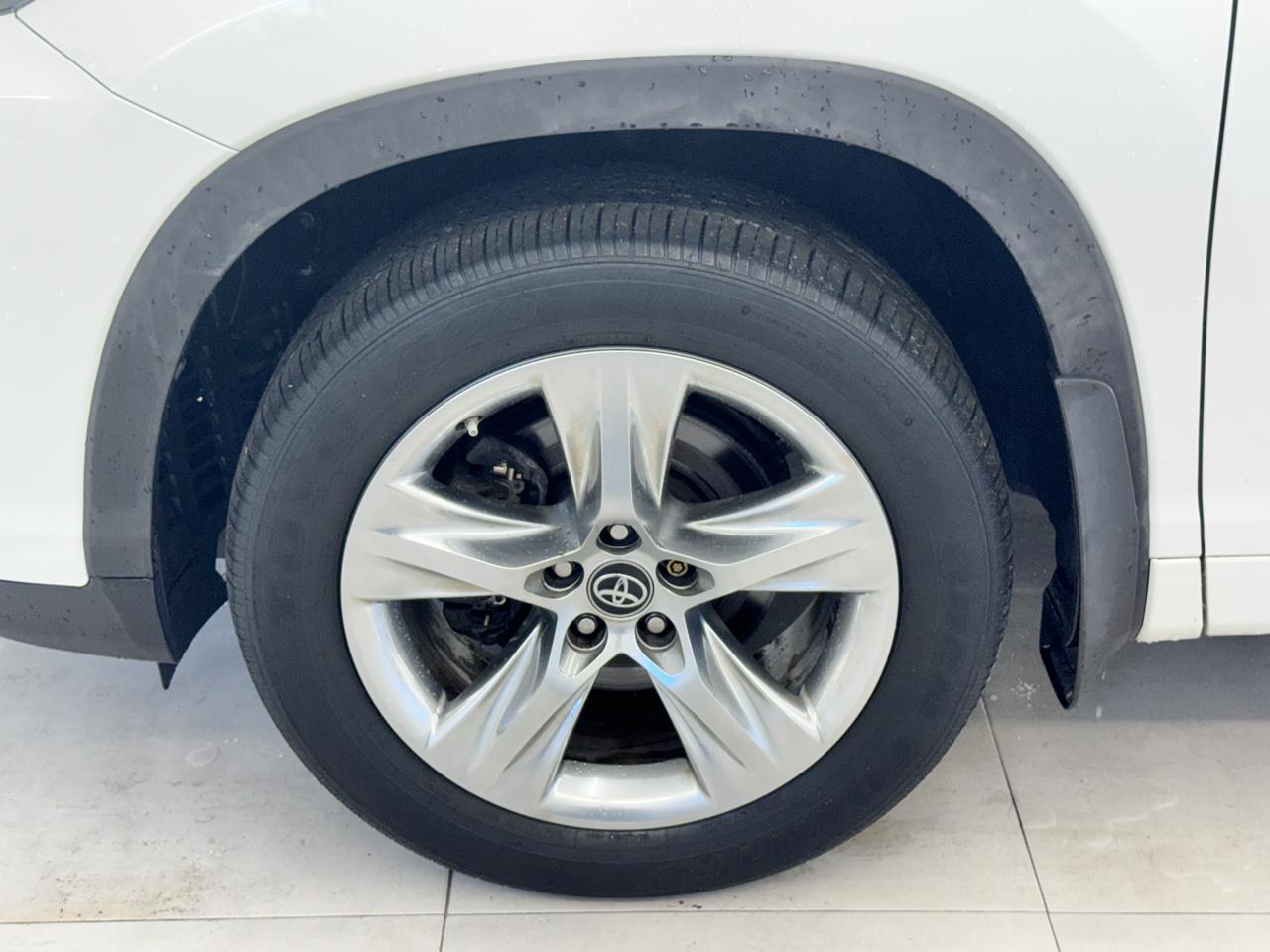 Toyota Highlander Limited V6 AWD (Natl) 2018