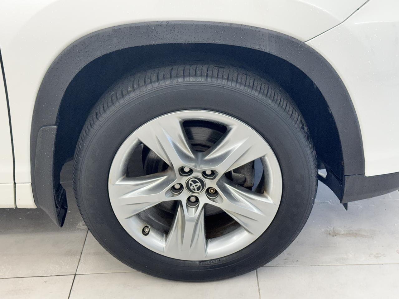 Toyota Highlander Limited V6 AWD (Natl) 2018