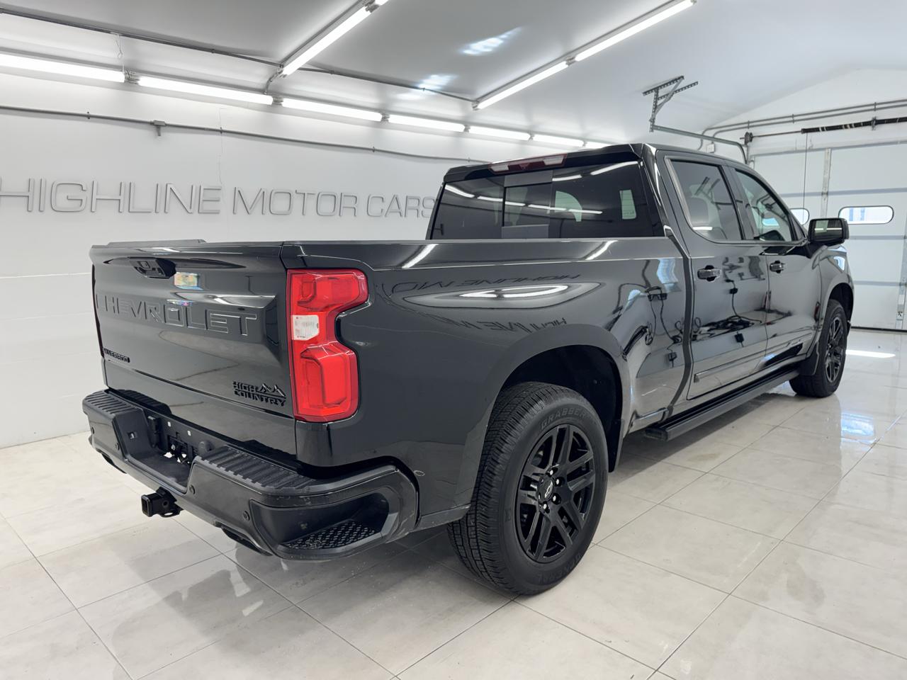 Chevrolet Silverado 1500 4WD Crew Cab 157" High Country 2025