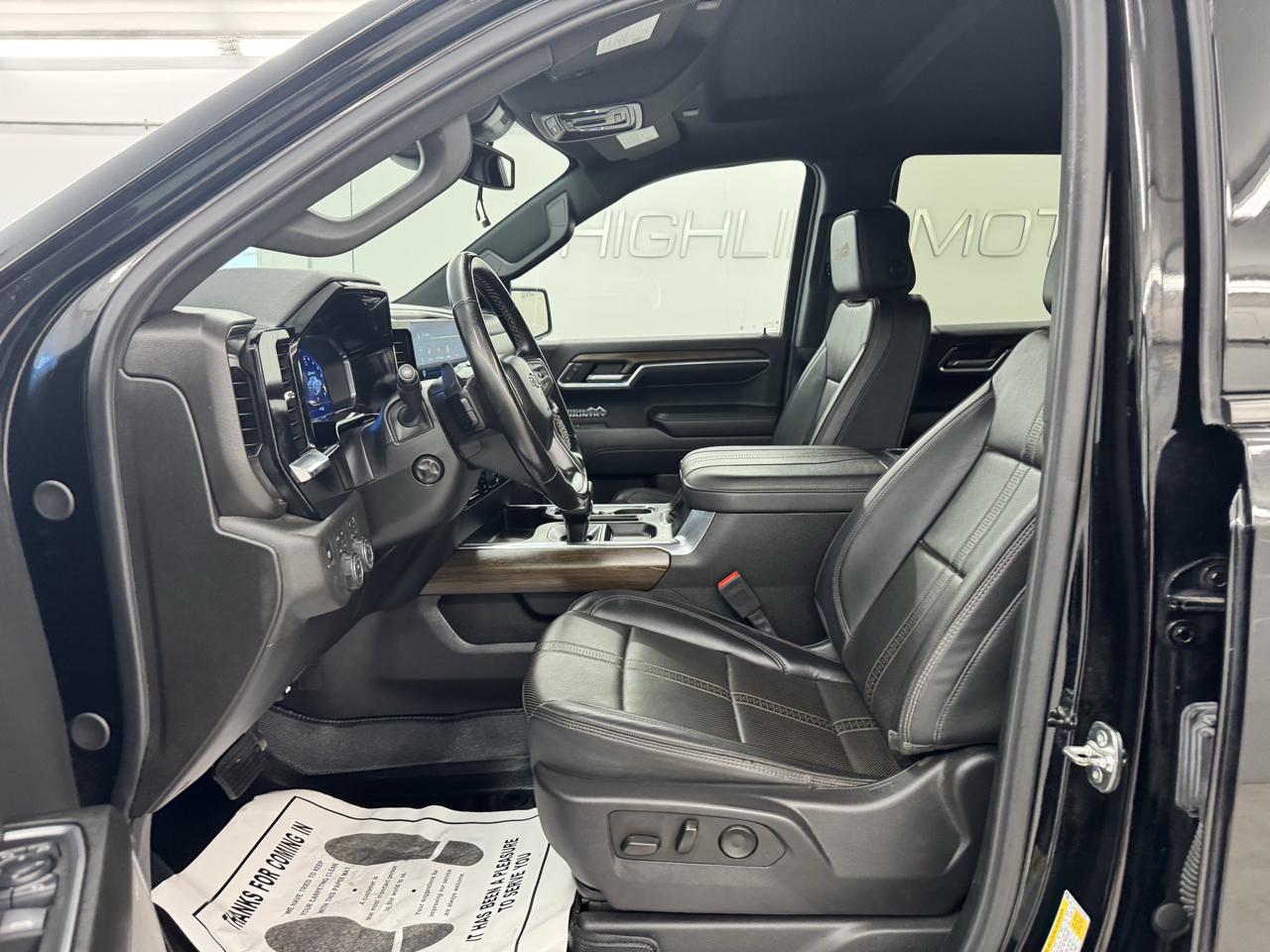 Chevrolet Silverado 1500 4WD Crew Cab 157" High Country 2025