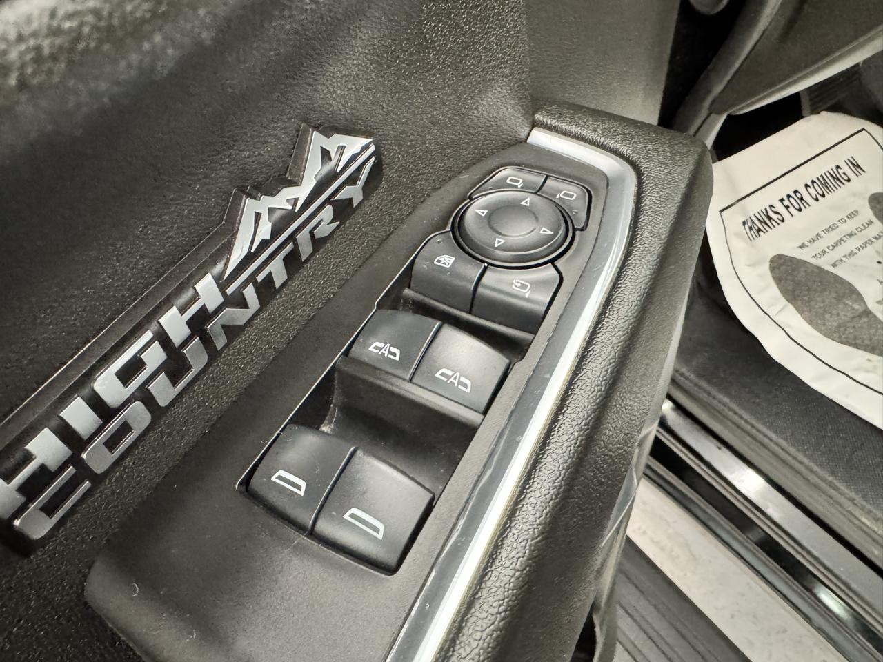 Chevrolet Silverado 1500 4WD Crew Cab 157" High Country 2025