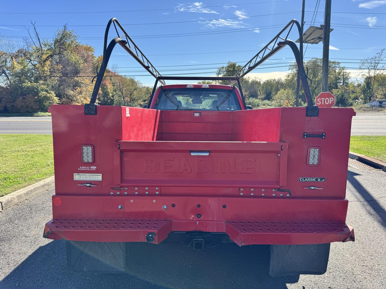 Ford Super Duty F-450 DRW XLT 4WD SuperCab 168" WB 60" CA XLT 2019
