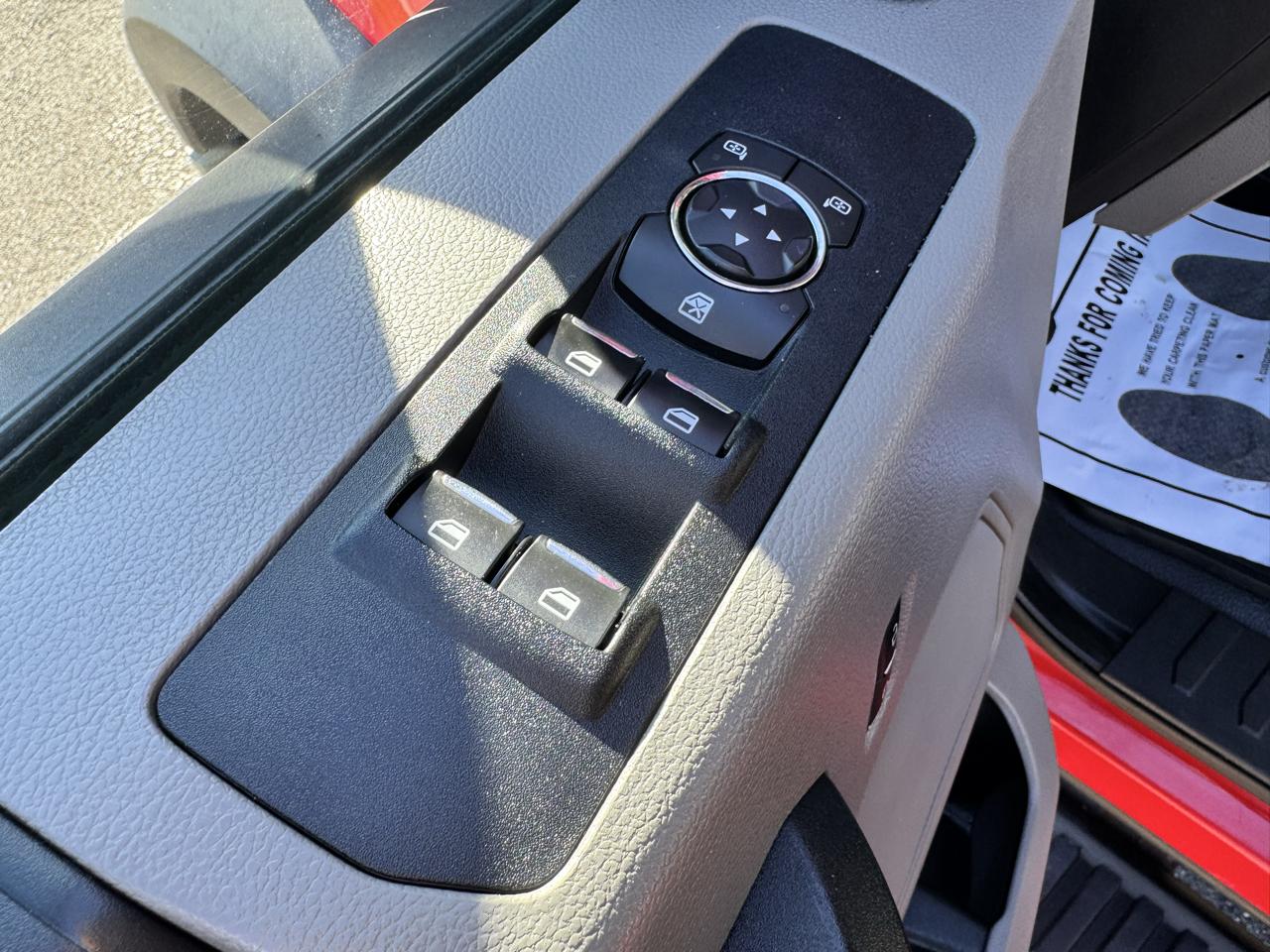 Ford Super Duty F-450 DRW XLT 4WD SuperCab 168" WB 60" CA XLT 2019