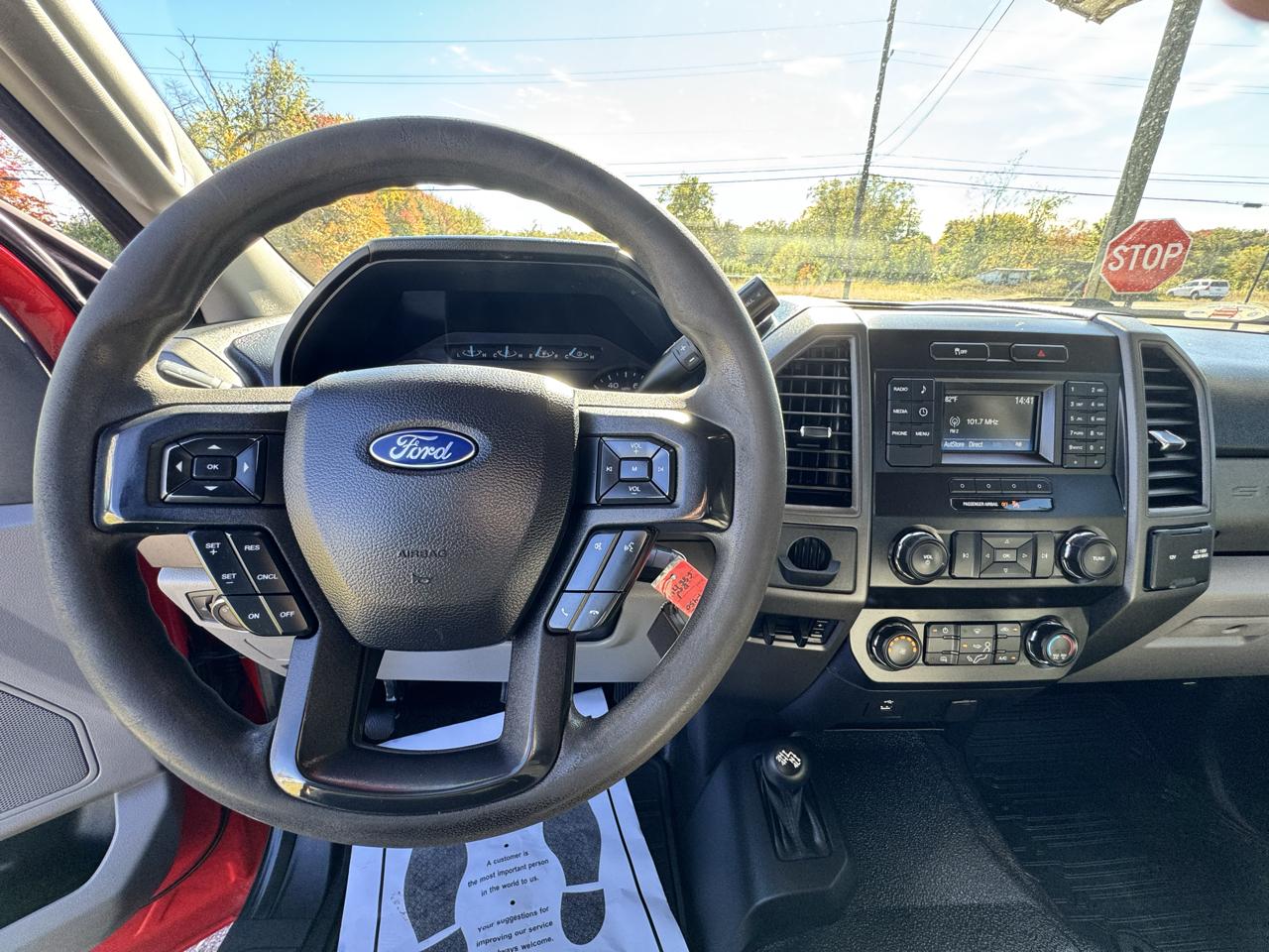 Ford Super Duty F-450 DRW XLT 4WD SuperCab 168" WB 60" CA XLT 2019