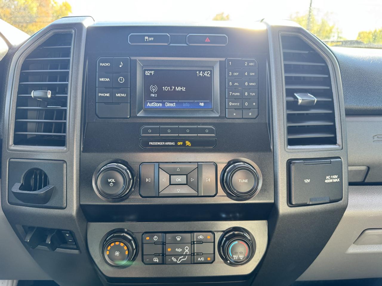 Ford Super Duty F-450 DRW XLT 4WD SuperCab 168" WB 60" CA XLT 2019