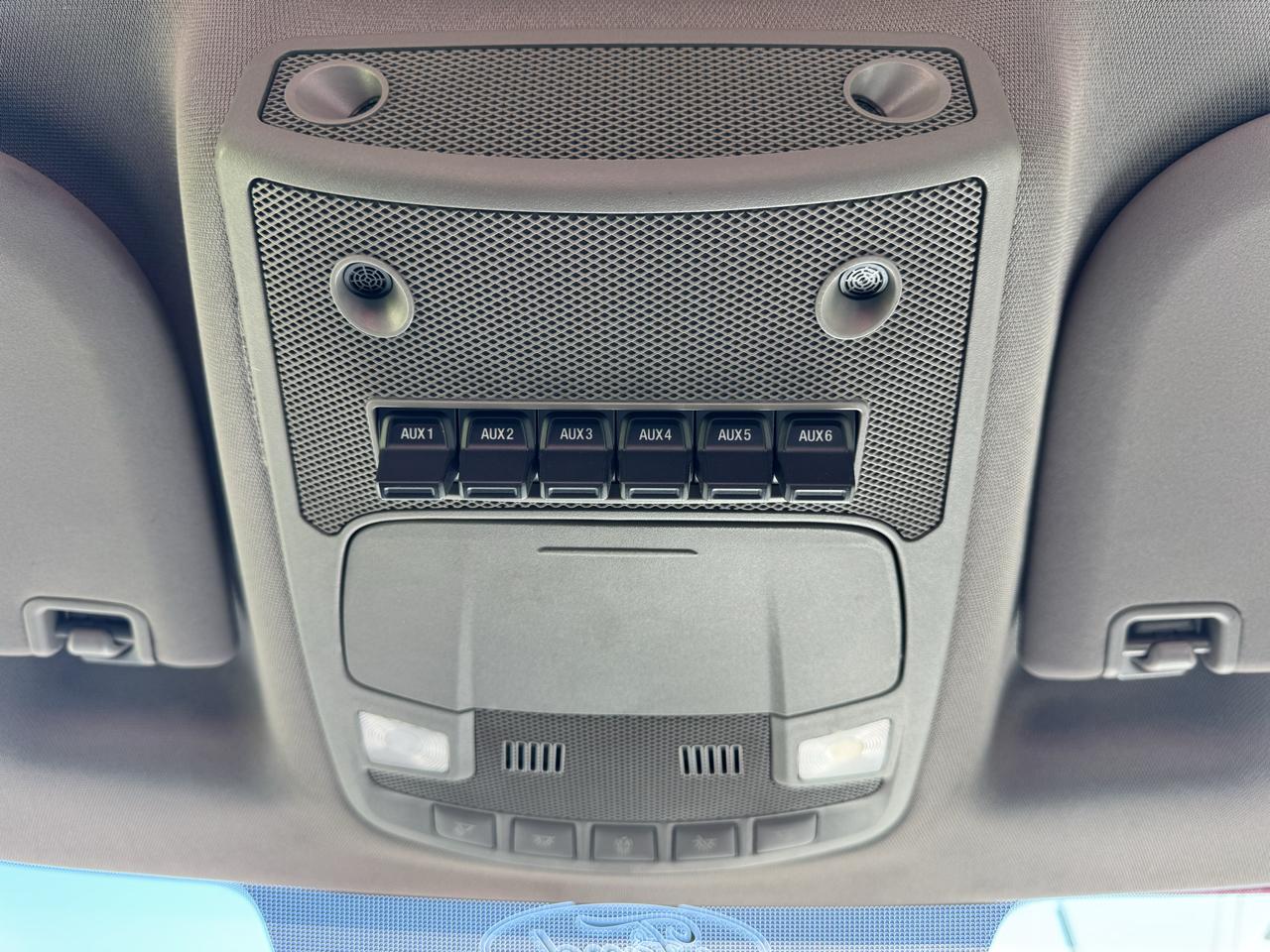 Ford Super Duty F-450 DRW XLT 4WD SuperCab 168" WB 60" CA XLT 2019