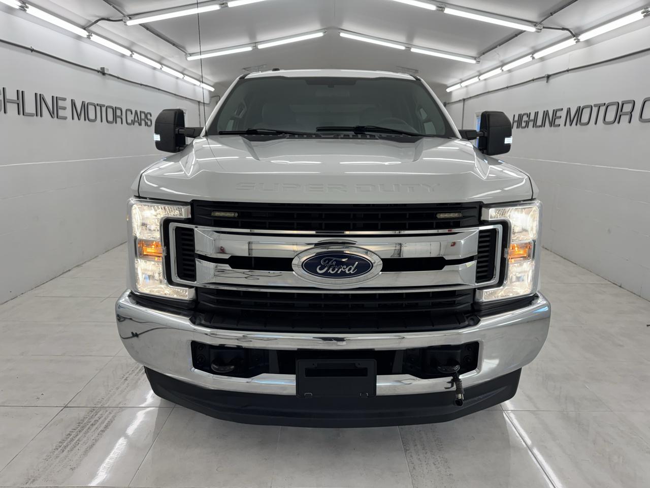 Ford Super Duty F-250 SRW King Ranch 4WD Crew Cab 8' Box 2019