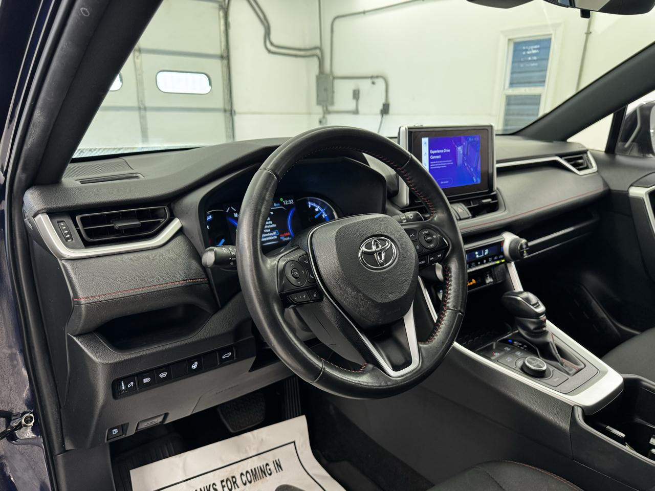 Toyota RAV4 Prime SE (Natl) 2024
