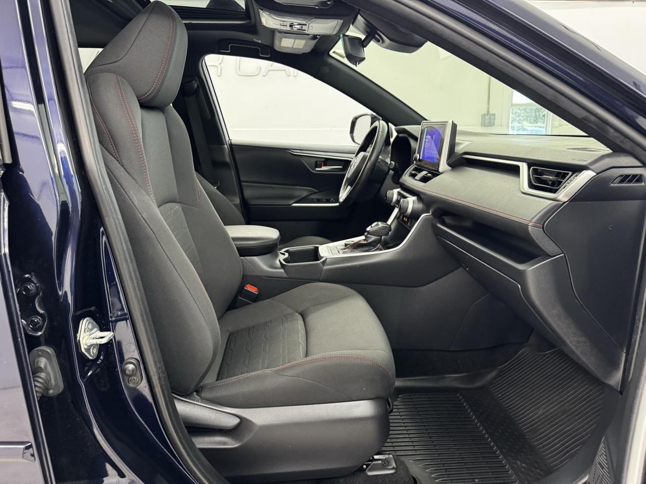 Toyota RAV4 Prime SE (Natl) 2024
