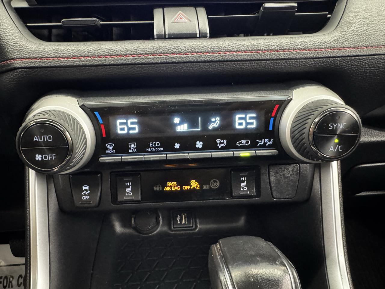 Toyota RAV4 Prime SE (Natl) 2024