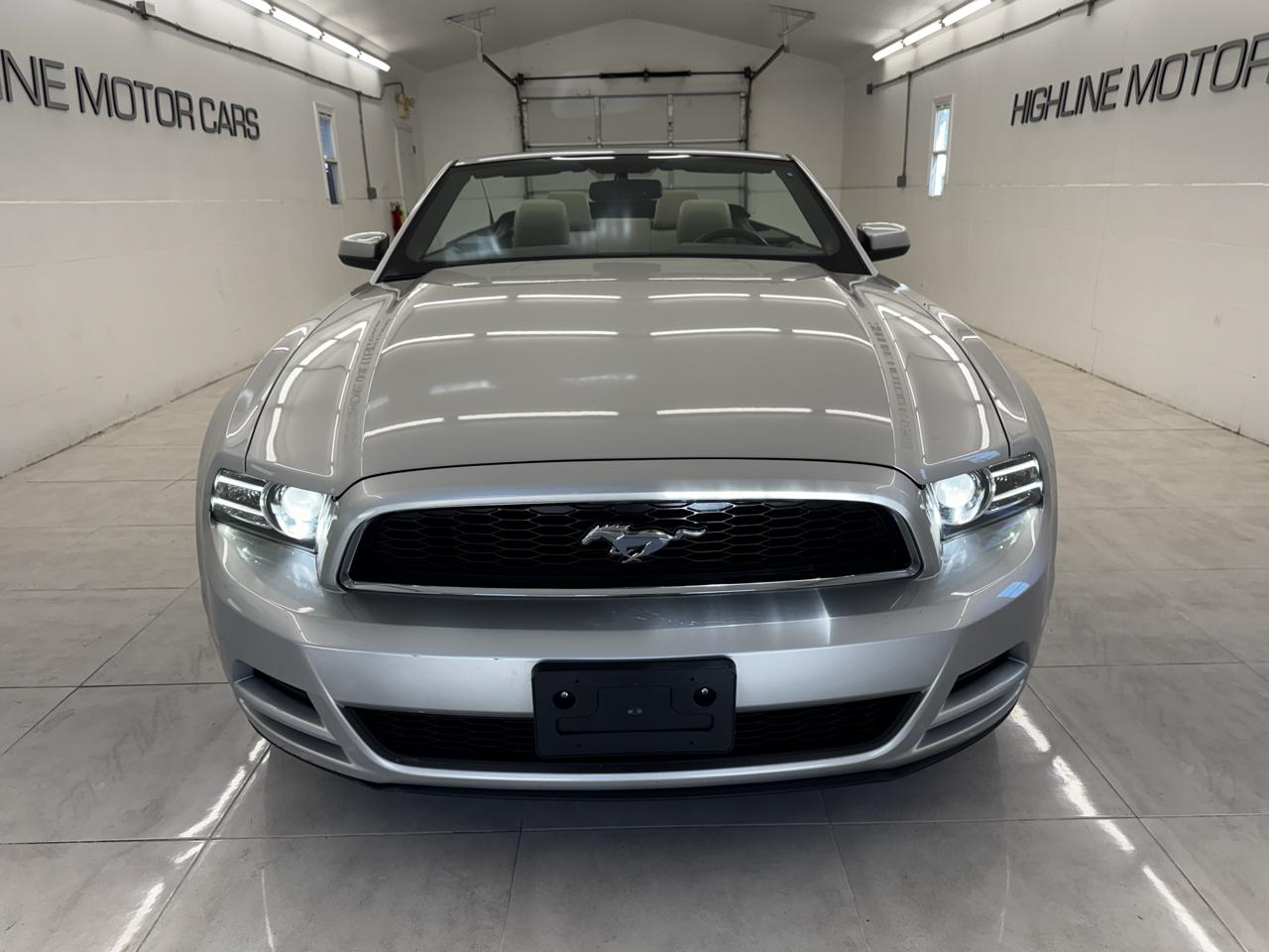 Ford Mustang 2dr Conv V6 2013