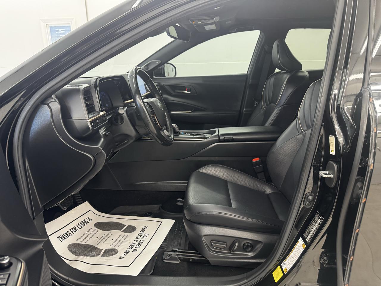 Toyota Crown Limited AWD (Natl) 2023