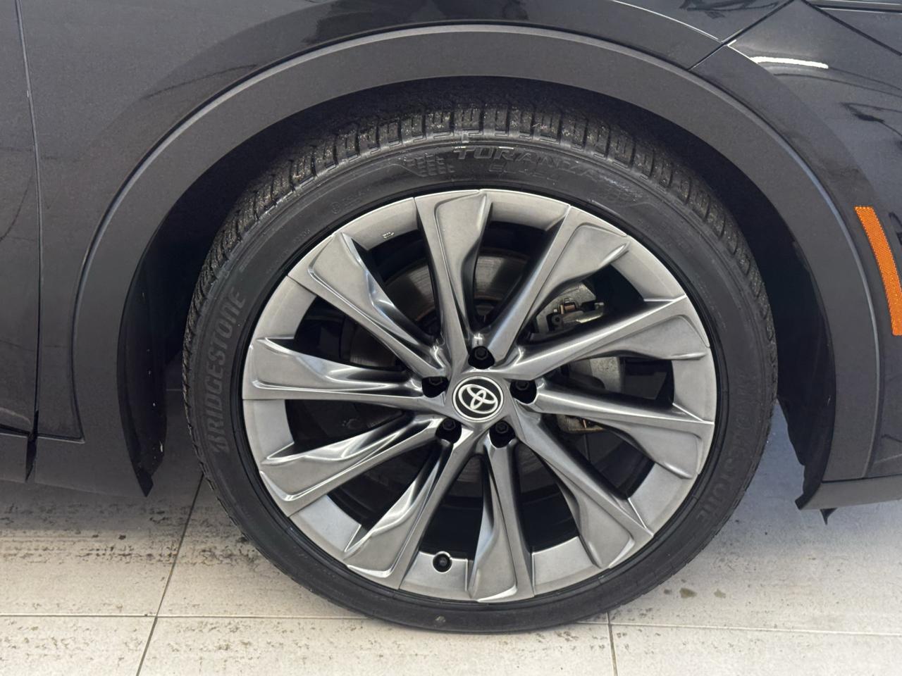 Toyota Crown Limited AWD (Natl) 2023