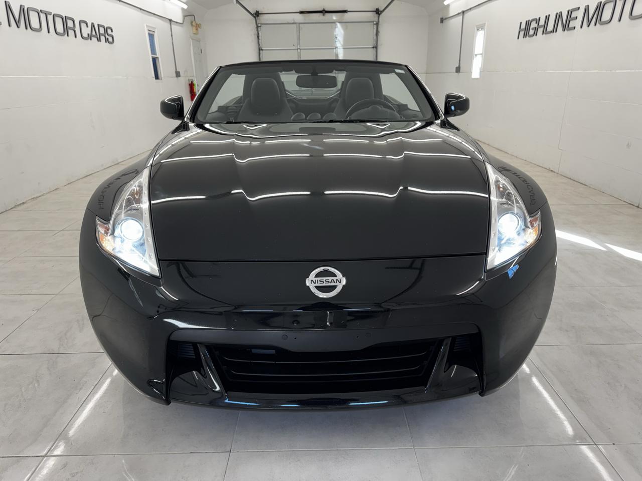 Nissan 370Z 2dr Roadster Manual Touring 2012