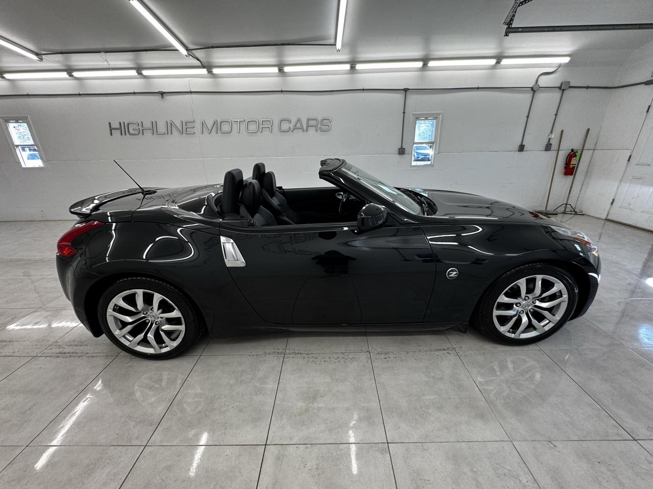 Nissan 370Z 2dr Roadster Manual Touring 2012