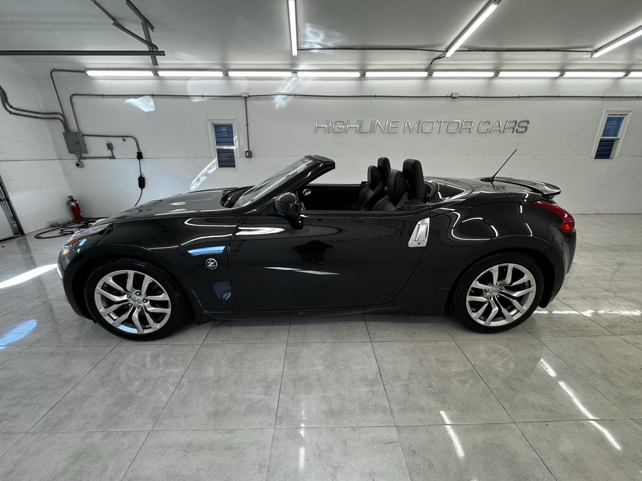 Nissan 370Z 2dr Roadster Manual Touring 2012