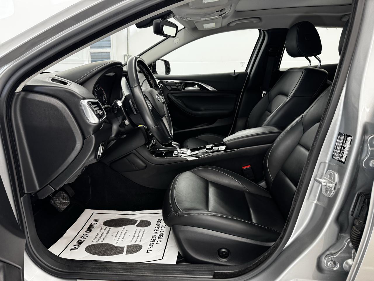 Infiniti QX30 Premium AWD 2018