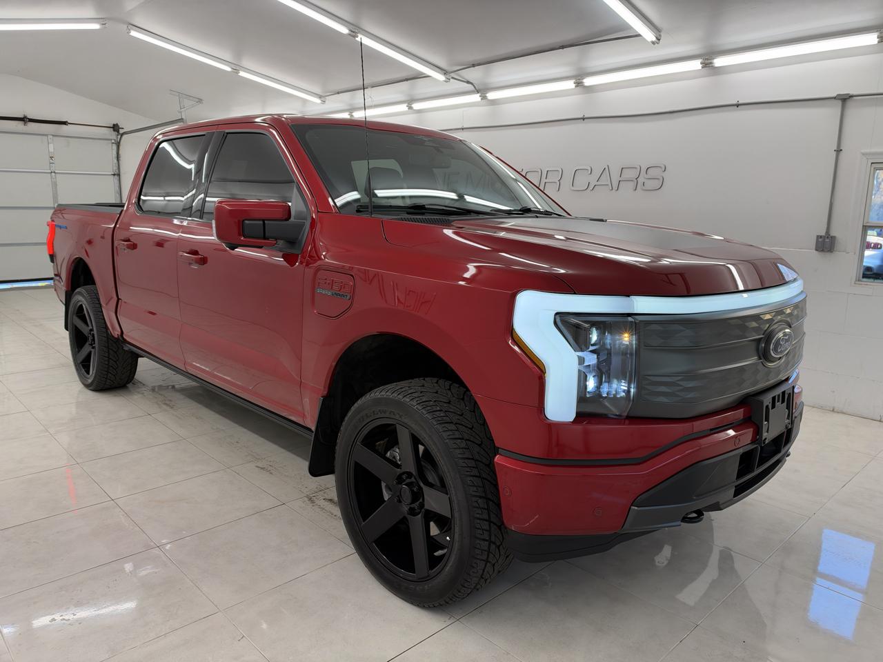 Ford F-150 Lightning Platinum 4WD SuperCrew 5.5' Box 2023