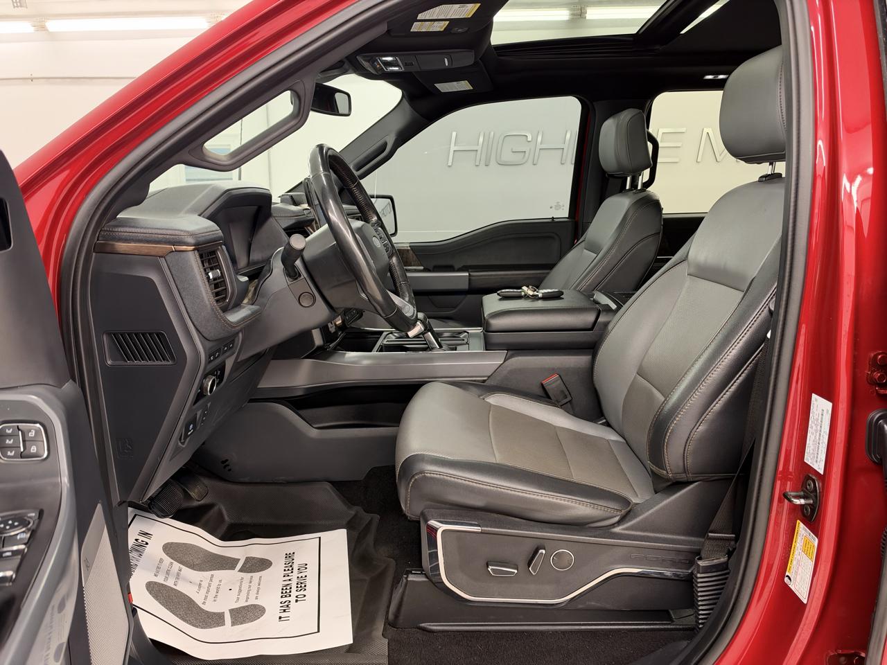 Ford F-150 Lightning Platinum 4WD SuperCrew 5.5' Box 2023