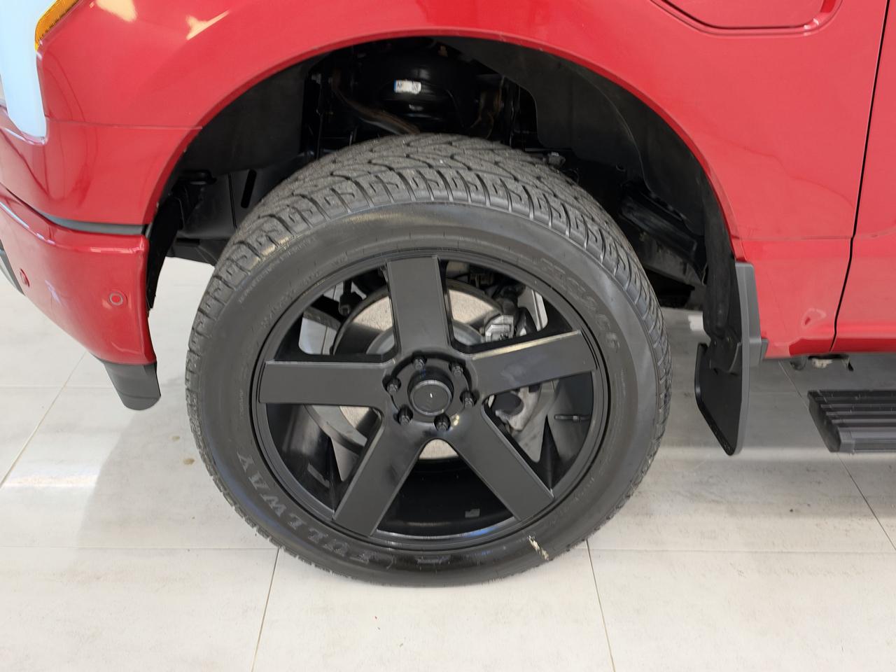 Ford F-150 Lightning Platinum 4WD SuperCrew 5.5' Box 2023