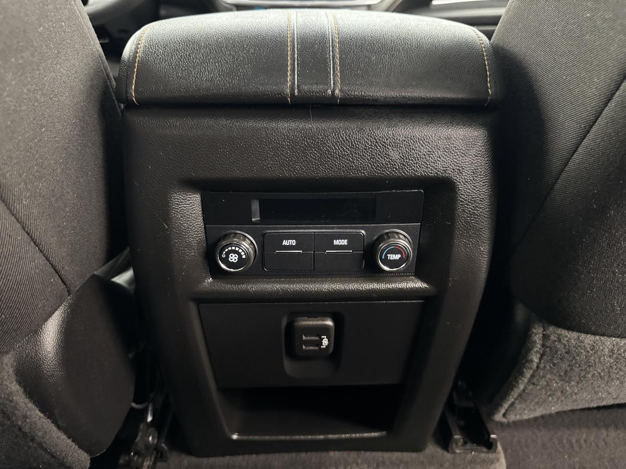 Chevrolet Traverse AWD 4dr LS w/1LS 2020