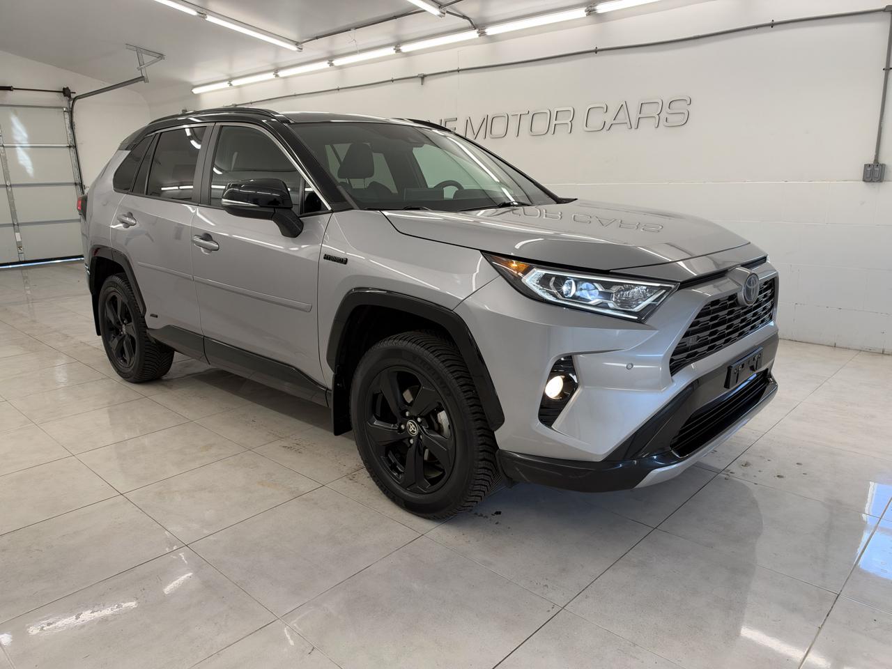 Toyota RAV4 Hybrid XSE AWD (Natl) 2021