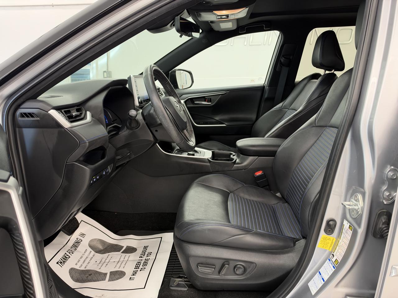 Toyota RAV4 Hybrid XSE AWD (Natl) 2021