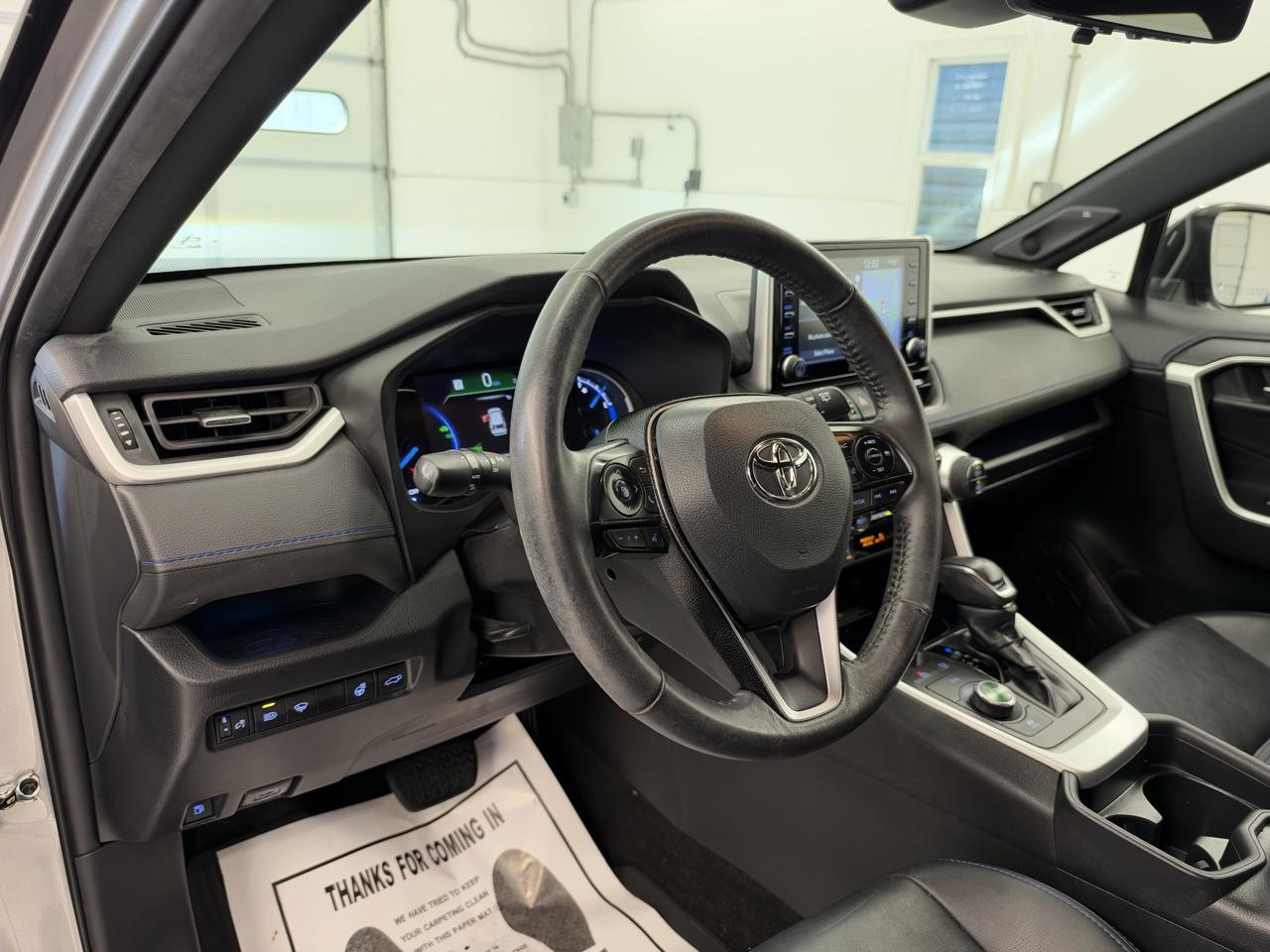 Toyota RAV4 Hybrid XSE AWD (Natl) 2021
