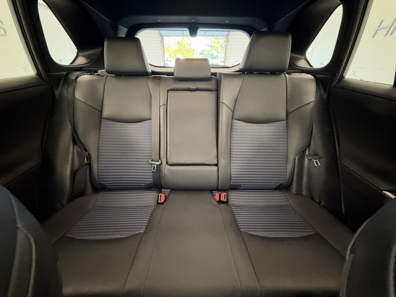 Toyota RAV4 Hybrid XSE AWD (Natl) 2021