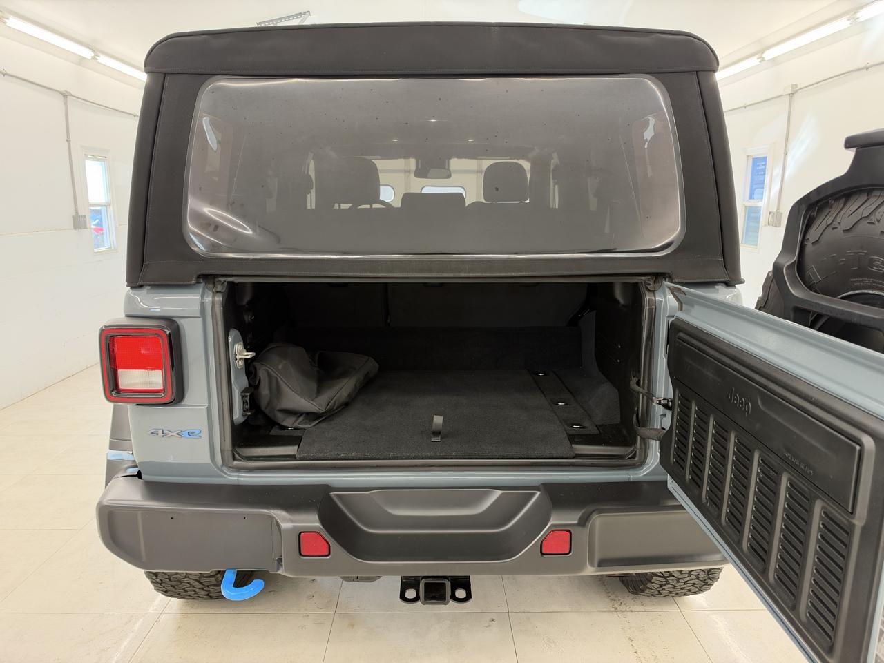 Jeep Wrangler 4xe Willys 4x4 2024